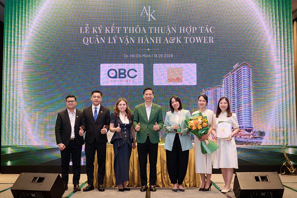 obc-holdings-ky-ket-hop-tac-voi-hon-30-don-vi-phan-phoi-dua-du-an-a-ky-ket-3-1789705440-106-width1000height667